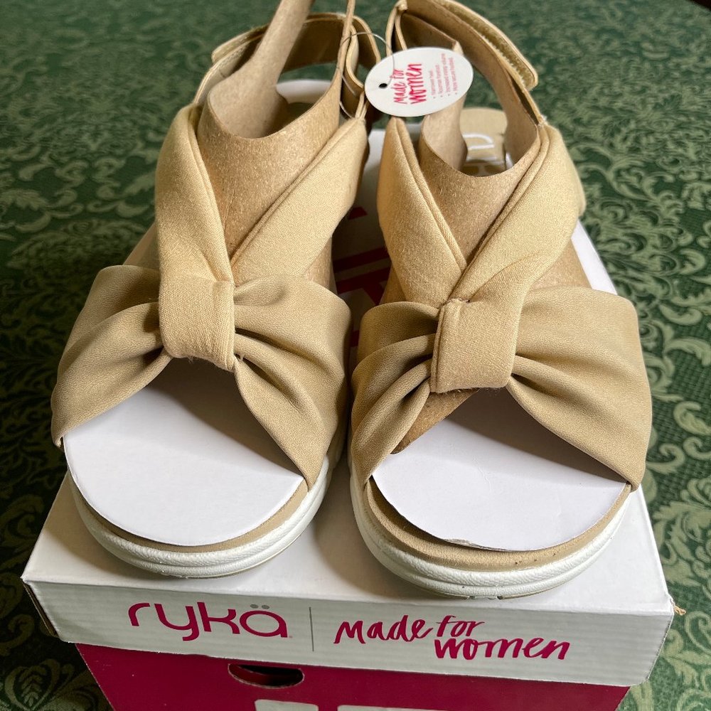 NWT 10 or 11 Ryka macy adj womens shoes sandals - Picture 1 of 7